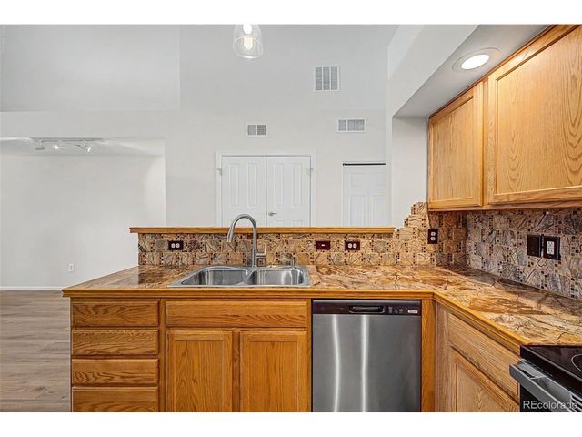 2551 S Bahama Cir D, Aurora, CO 80013