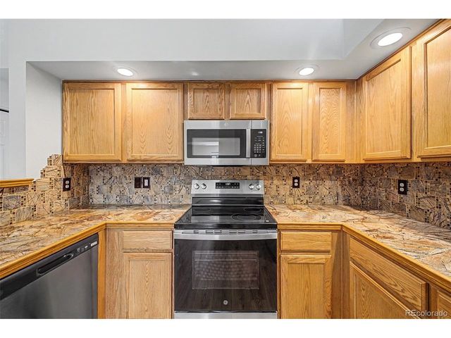 2551 S Bahama Cir D, Aurora, CO 80013
