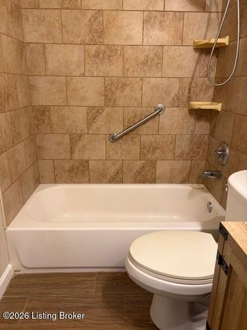 1500 Milburn Ct, La Grange, KY 40031