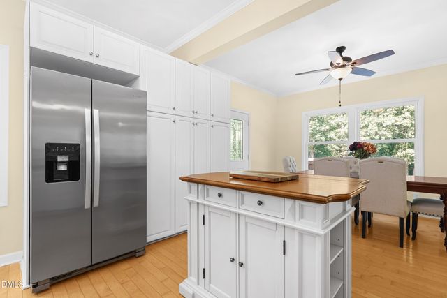 33 Holly Run, Pittsboro, NC 27312