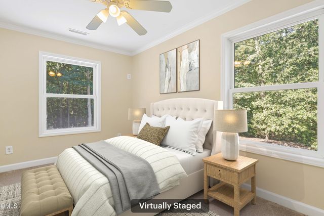 33 Holly Run, Pittsboro, NC 27312