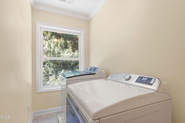 33 Holly Run, Pittsboro, NC 27312