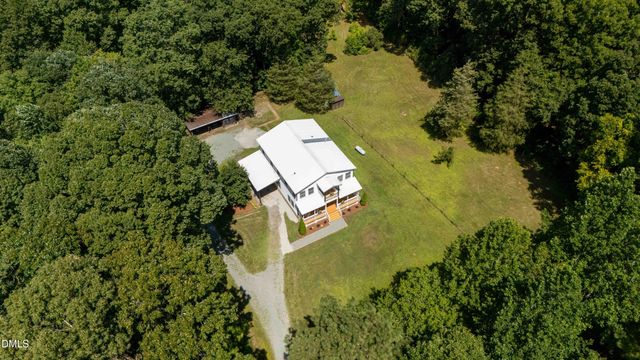 33 Holly Run, Pittsboro, NC 27312