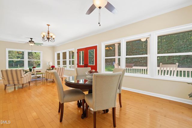 33 Holly Run, Pittsboro, NC 27312