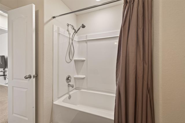 13242 Vallentine Row Drive, Houston, TX 77044