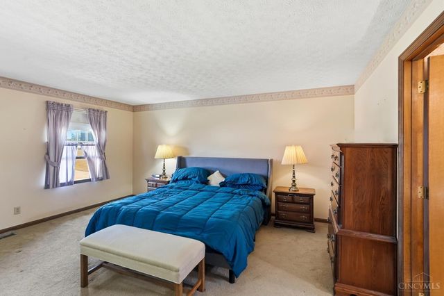 3141 Woodside Drive, Fairfield, OH 45014