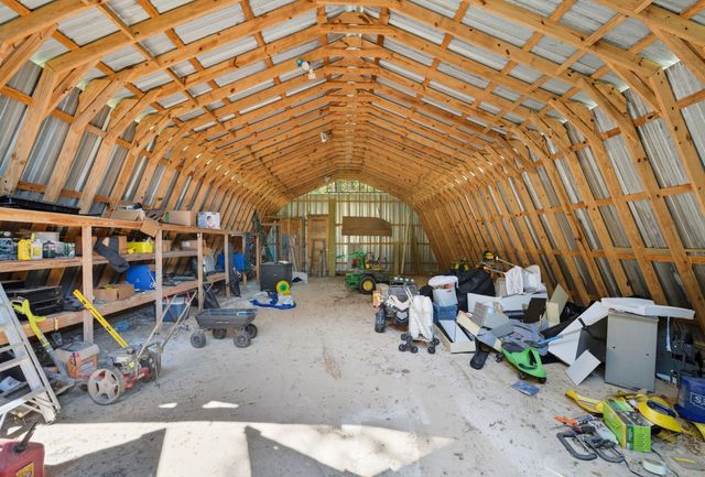 2184 Bear Bottom Drive, Wharton, TX 77488