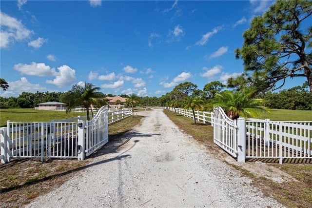 13541 Stringfellow RD, Bokeelia, FL 33922