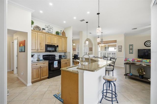 6 PLAYERS CIRCLE, Palm Coast, FL 32137