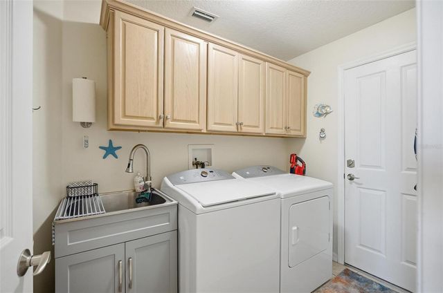 6 PLAYERS CIRCLE, Palm Coast, FL 32137