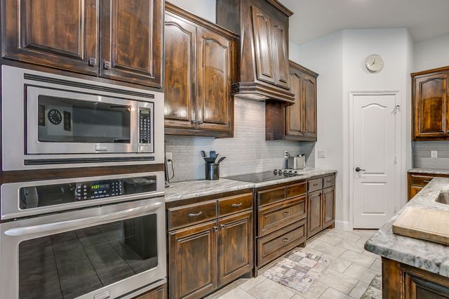 1320 Craft Farms Circle, Azle, TX 76020