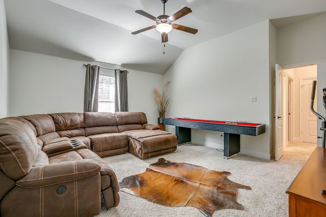 1320 Craft Farms Circle, Azle, TX 76020