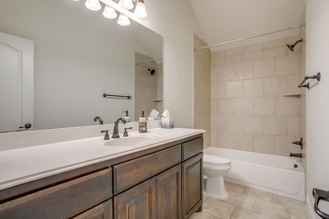 1320 Craft Farms Circle, Azle, TX 76020