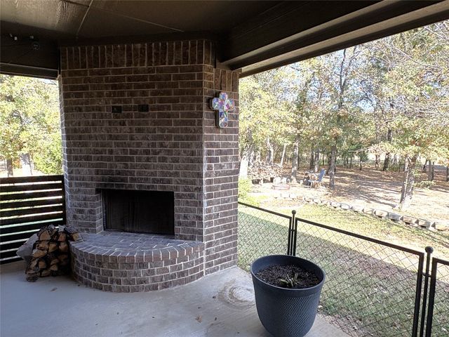 1320 Craft Farms Circle, Azle, TX 76020