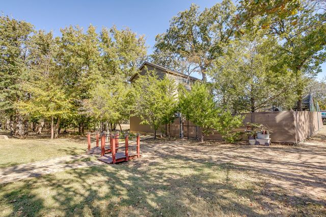 1320 Craft Farms Circle, Azle, TX 76020