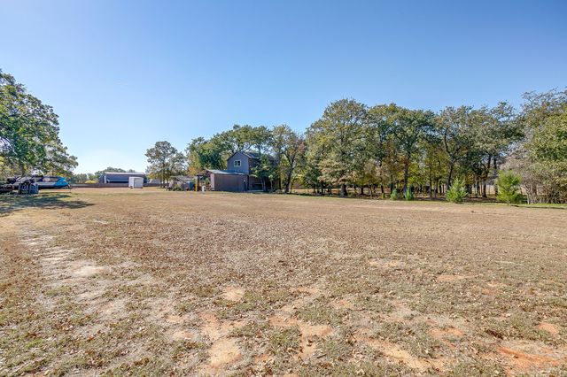 1320 Craft Farms Circle, Azle, TX 76020