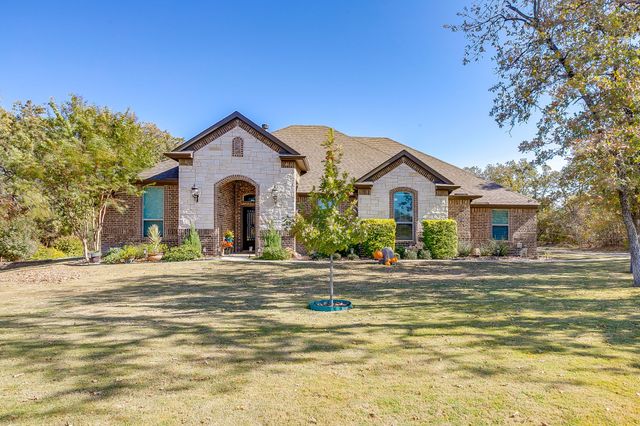 1320 Craft Farms Circle, Azle, TX 76020
