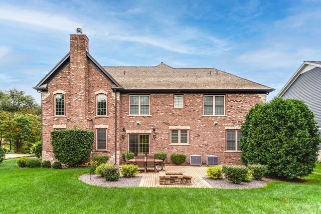 7209 Daybreak Lane, Long Grove, IL 60060