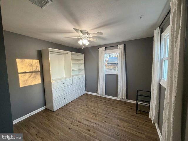 5717 KENWOOD AVE, Harrisburg, PA 17112