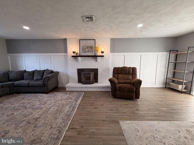 5717 KENWOOD AVE, Harrisburg, PA 17112