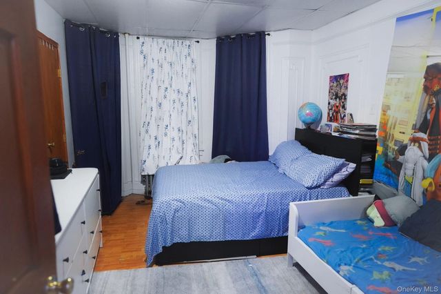 80-60 90 Avenue, Woodhaven, NY 11421