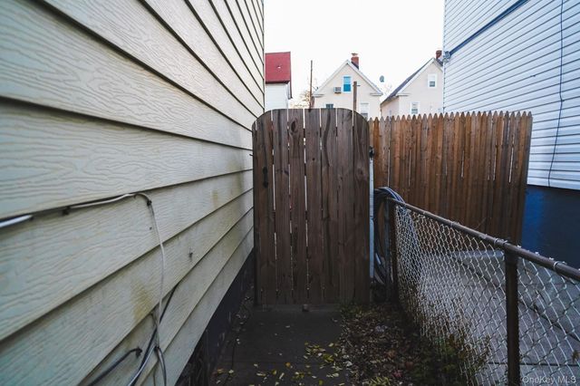 80-60 90 Avenue, Woodhaven, NY 11421