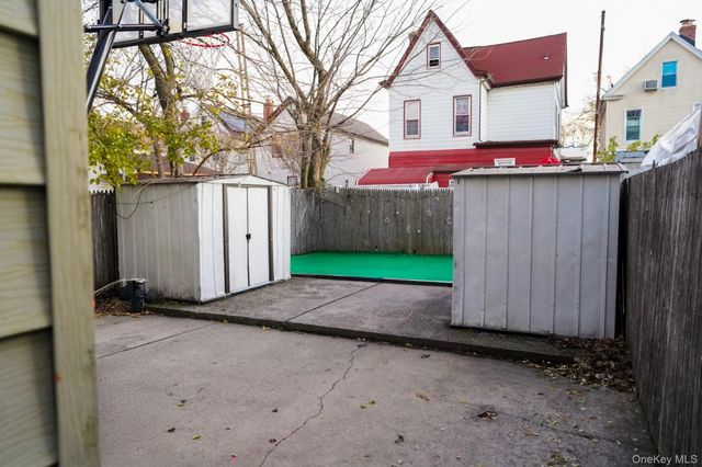 80-60 90 Avenue, Woodhaven, NY 11421