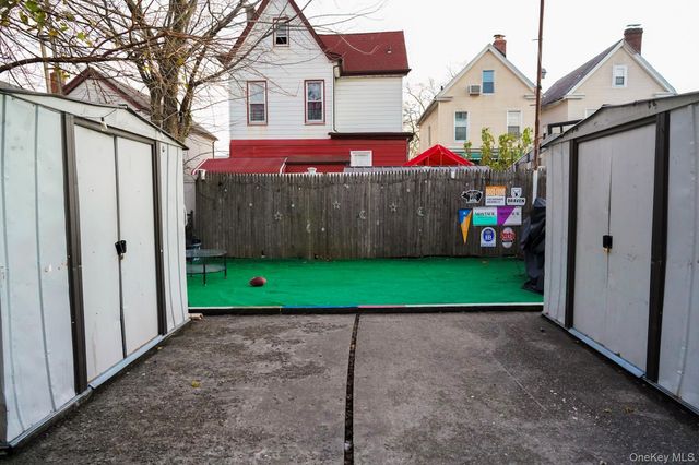 80-60 90 Avenue, Woodhaven, NY 11421