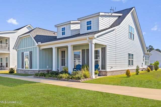 105 Everly Circle, Ocean Springs, MS 39564