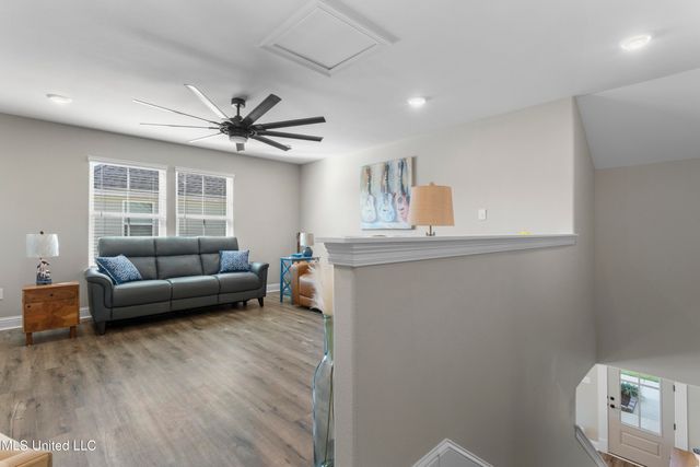 105 Everly Circle, Ocean Springs, MS 39564