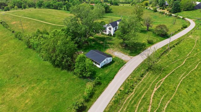650 Gillispie Road, Carlisle, KY 40311