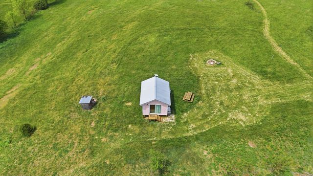 650 Gillispie Road, Carlisle, KY 40311