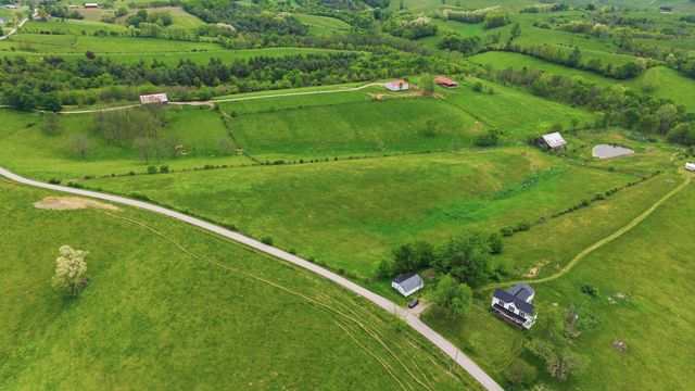 650 Gillispie Road, Carlisle, KY 40311