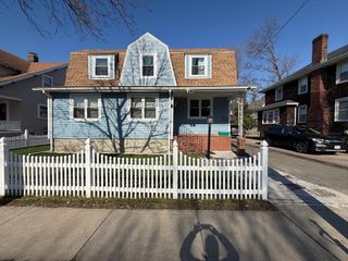 10 W Elm Ave, Quincy, MA 02170