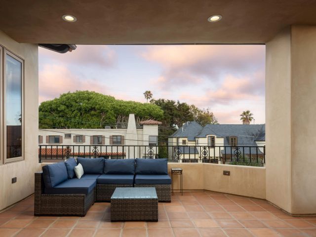 636 Wrelton Dr, La Jolla, CA 92037