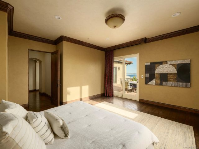 636 Wrelton Dr, La Jolla, CA 92037