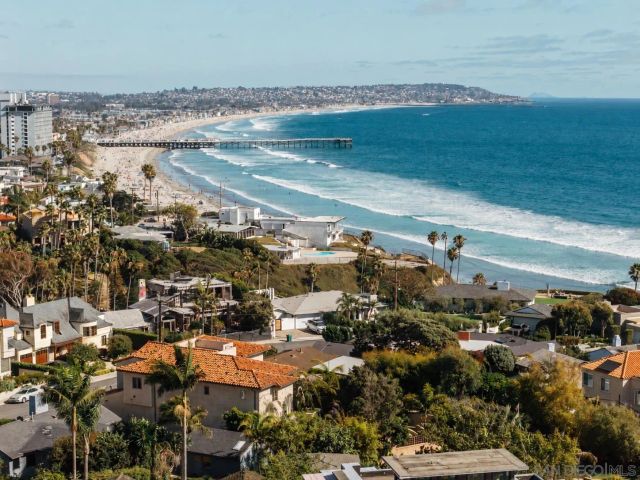 636 Wrelton Dr, La Jolla, CA 92037