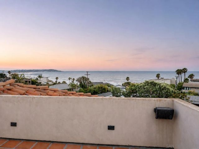 636 Wrelton Dr, La Jolla, CA 92037