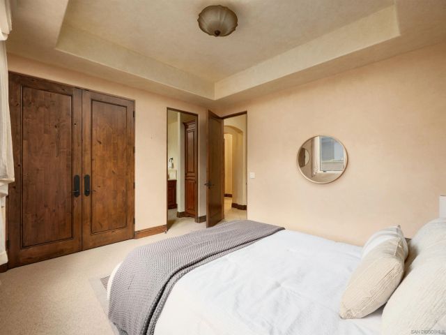 636 Wrelton Dr, La Jolla, CA 92037
