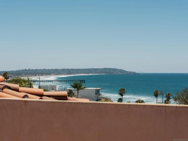636 Wrelton Dr, La Jolla, CA 92037