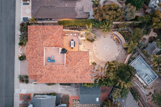 636 Wrelton Dr, La Jolla, CA 92037