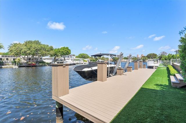 2215 NE 19th St, Fort Lauderdale, FL 33305