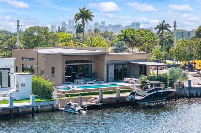 2215 NE 19th St, Fort Lauderdale, FL 33305