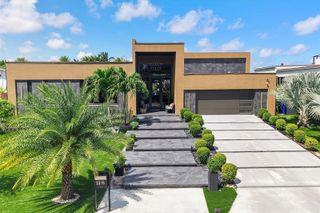 2215 NE 19th St, Fort Lauderdale, FL 33305
