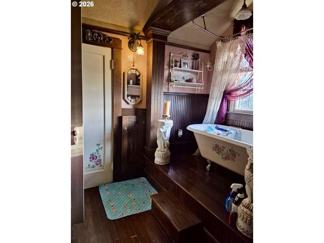 8805 HIGHWAY 47, Carlton, OR 97111