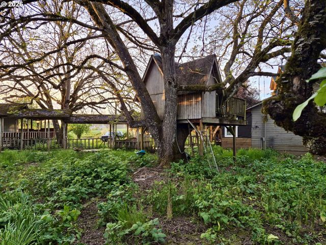 8805 HIGHWAY 47, Carlton, OR 97111