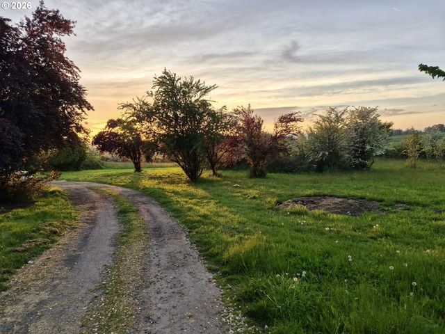8805 HIGHWAY 47, Carlton, OR 97111