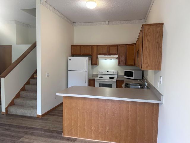 1407 Presidential Drive, Northfield, MN 55057