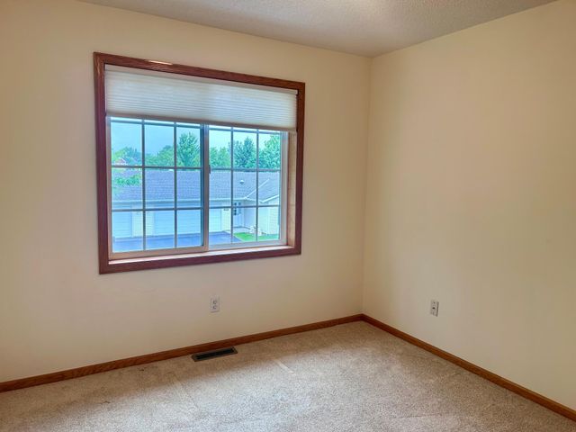 1407 Presidential Drive, Northfield, MN 55057