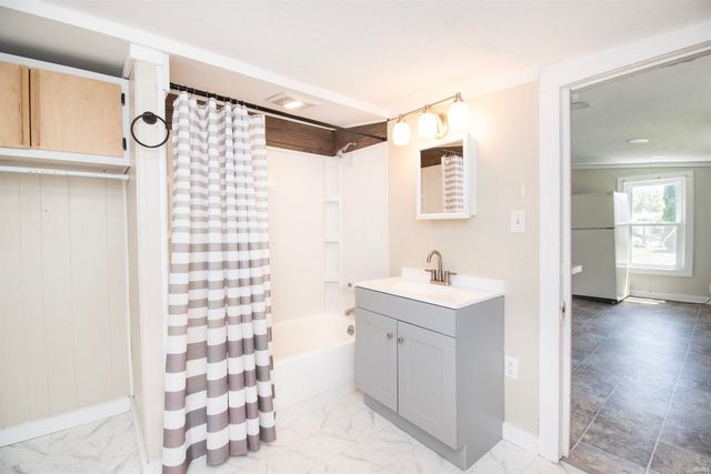 1210 Town Street, Kendallville, IN 46755